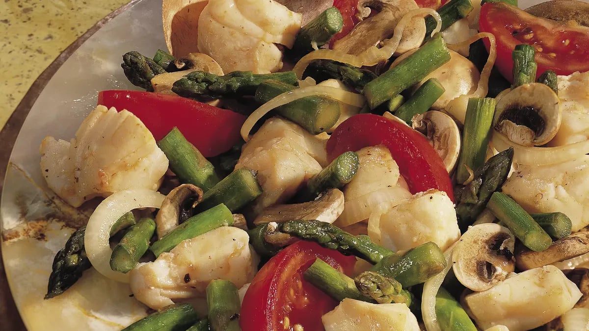 Halibut-Asparagus Stir-Fry 