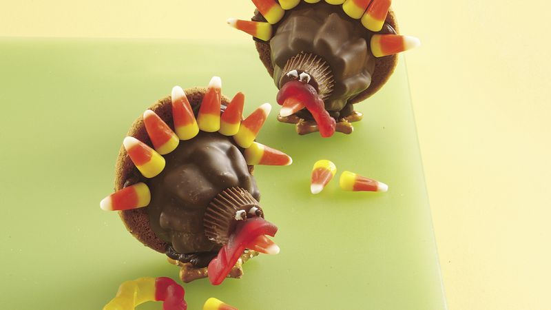 No-Bake Candy-Cookie Turkeys