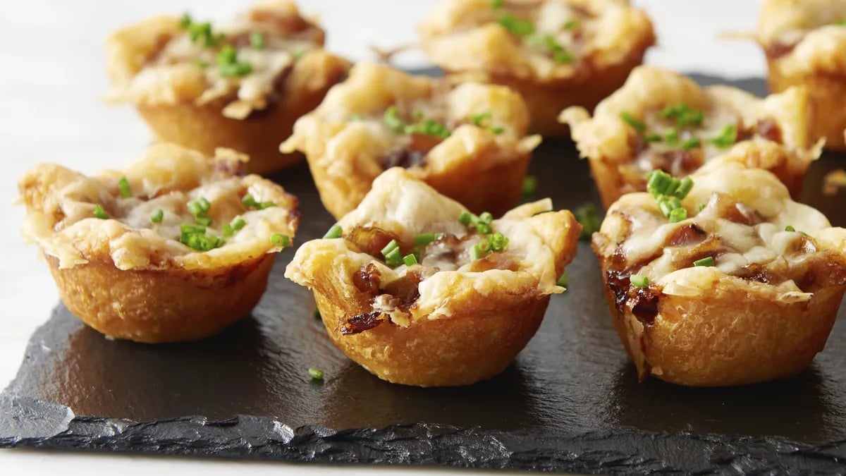 French Onion Mini Crescent Cups