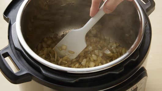 Instant Pot Chicken and Dumplings