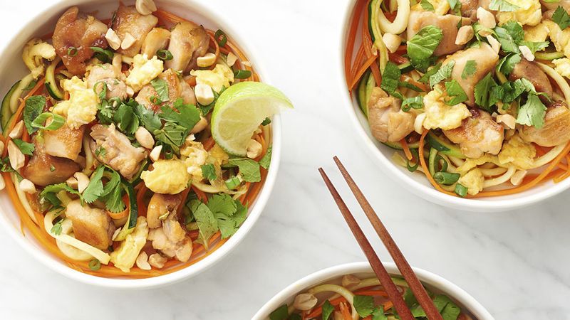 Chicken Pad Thai Zoodle Bowls
