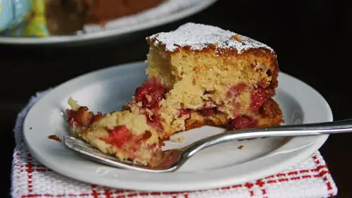 Honey-Raspberry Tea Cake