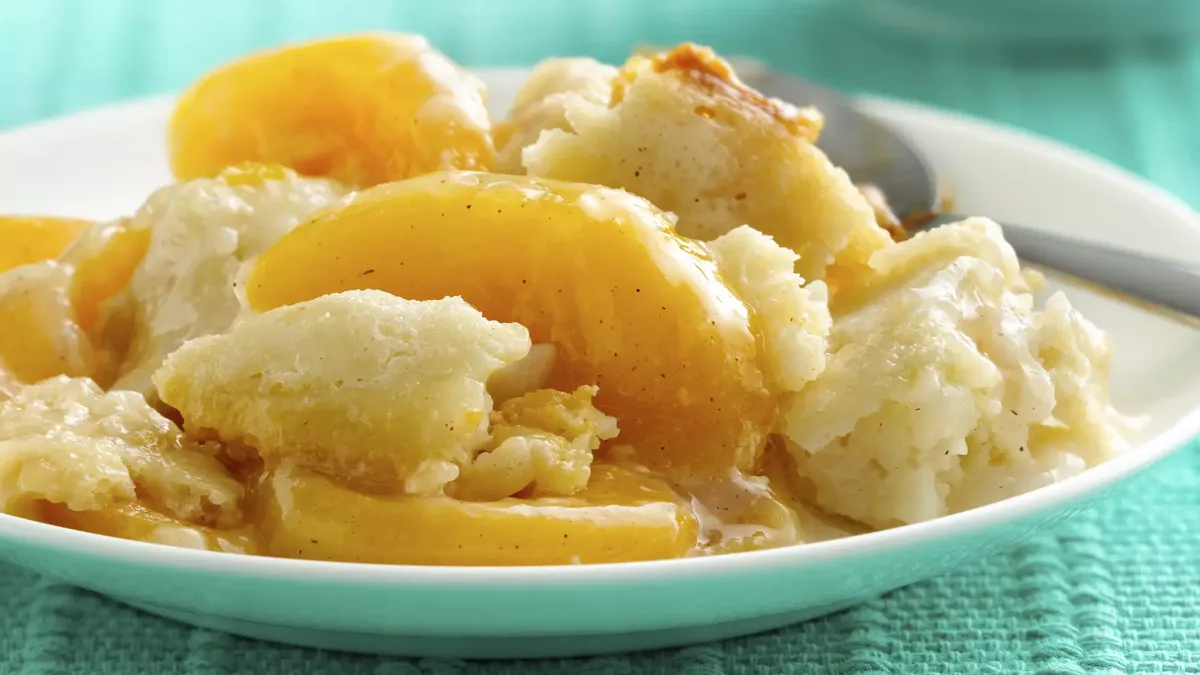 Slow-Cooker Peach Cobbler