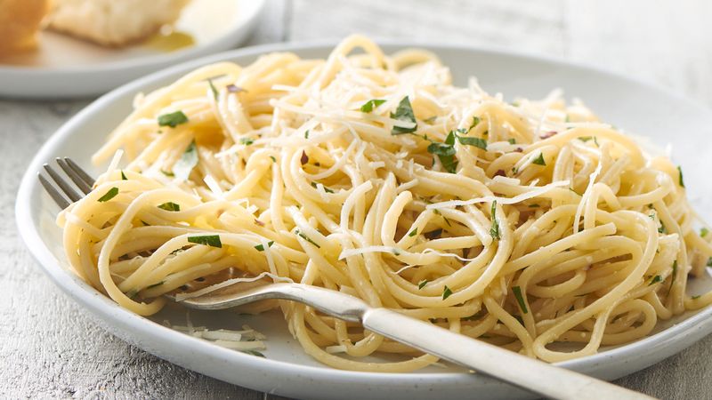 Roasted Garlic Spaghetti