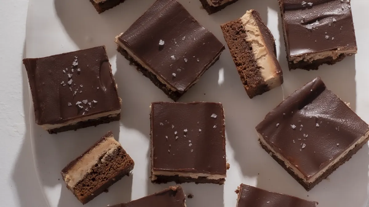 Brownie Batter Cheesecake Bars