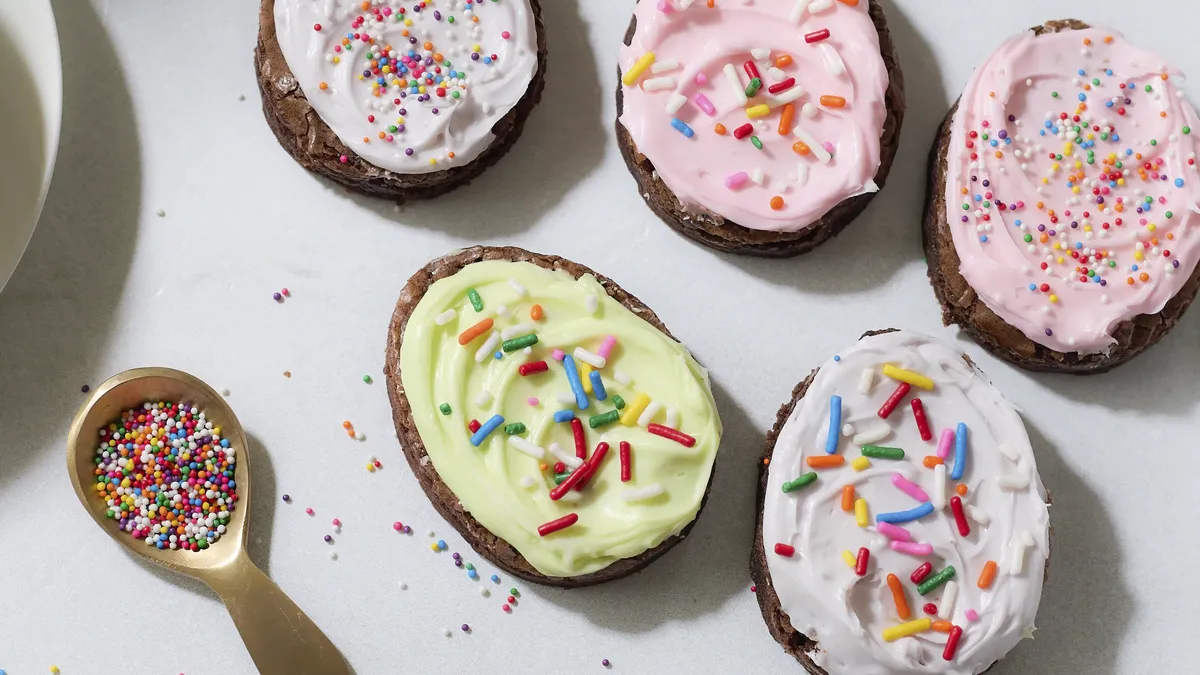 15 Cute & Easy Easter Brownies Decoration Ideas