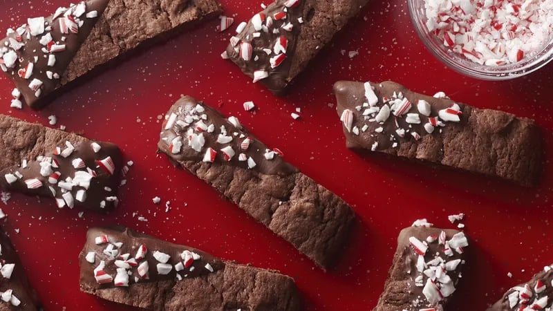 Peppermint-Fudge Cookie Sticks