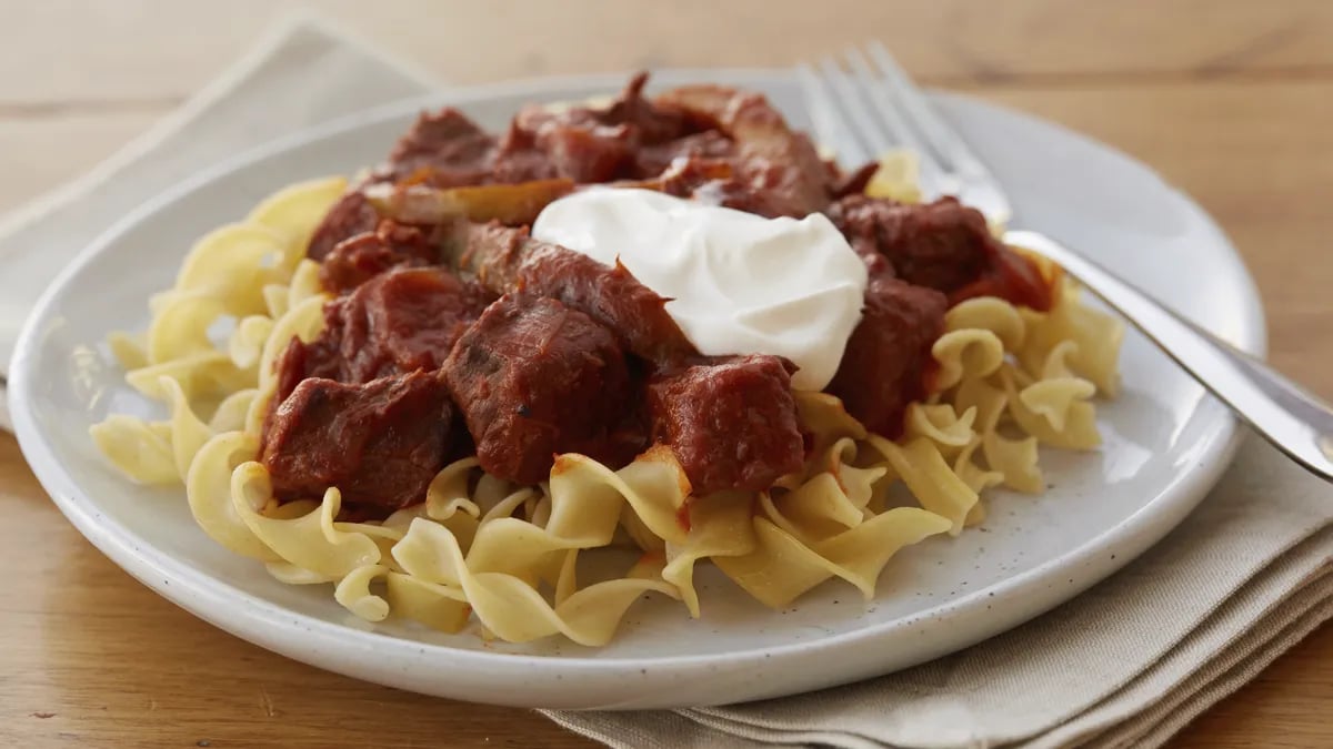 Slow-Cooker Hungarian Goulash