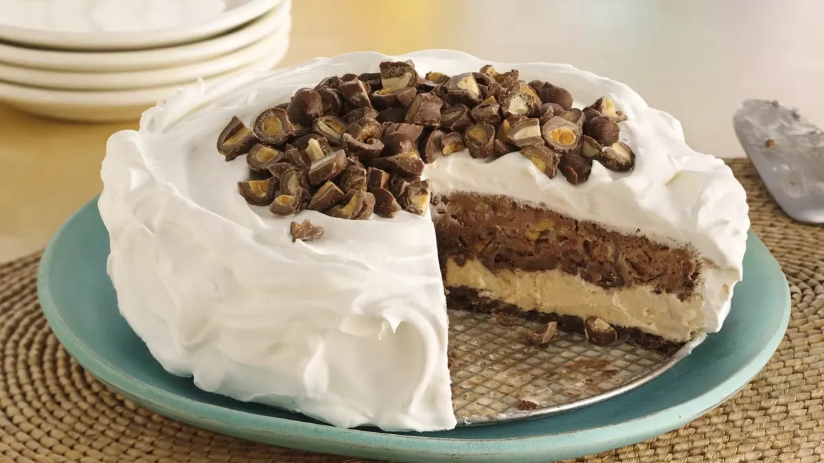 Layered Ice Cream Cookie Cake