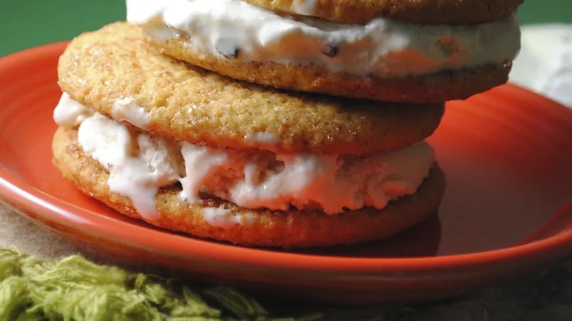 Easy Sugar Cookie Ice Cream Sandwich