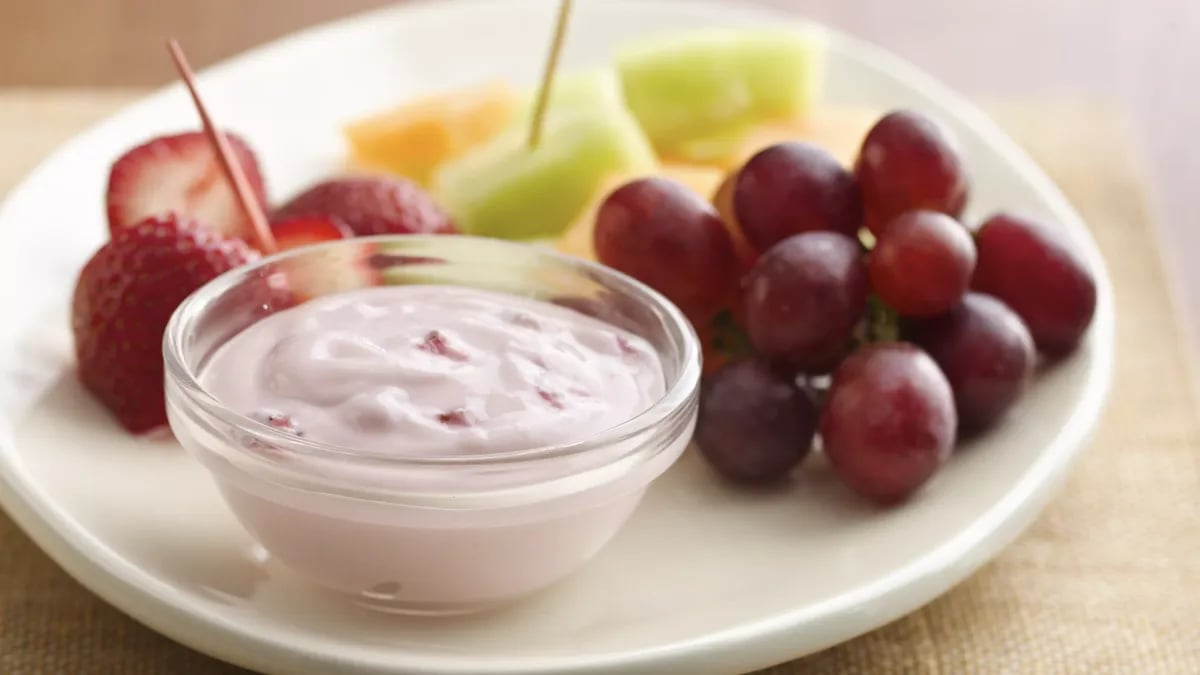 Strawberry Marshmallow Fruit Dip