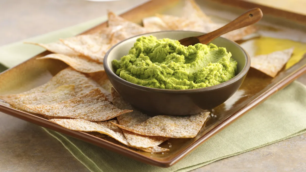 Pea-Wasabi Hummus with Wonton Chips