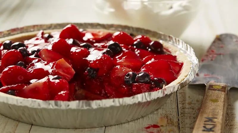 No-Bake Triple Berry Pie 