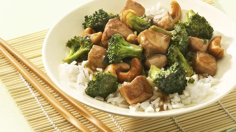 Cashew Chicken and Broccoli