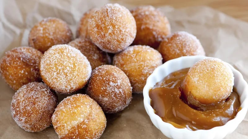 Salted Caramel Doughnut Holes