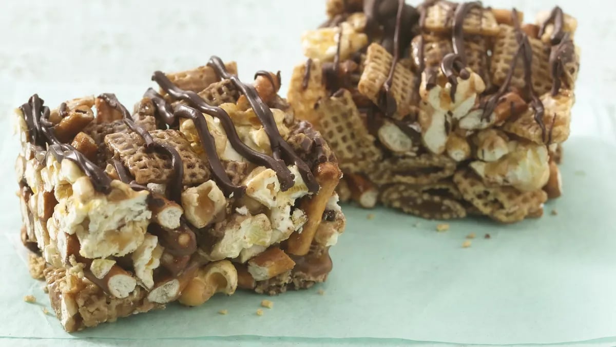 Chocolate Chex® Caramel Corn Bars