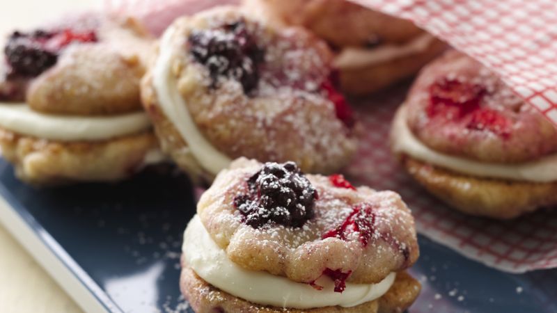 Berries and Crème Sandwich Cookies