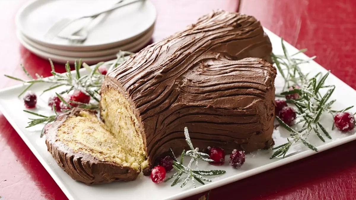 Bûche de Noël with Buttercream Frosting