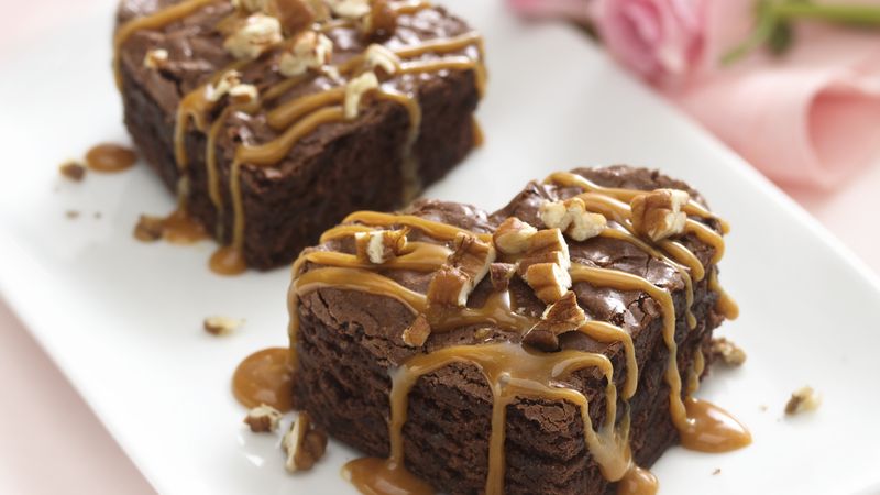 Traditional Caramel-Drizzled Brownie Hearts
